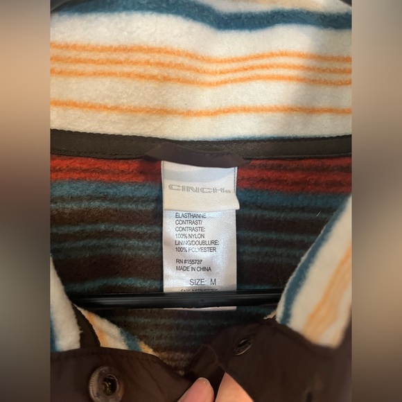 Cinch Women’s Pullover Fleece - Picture 3 of 3